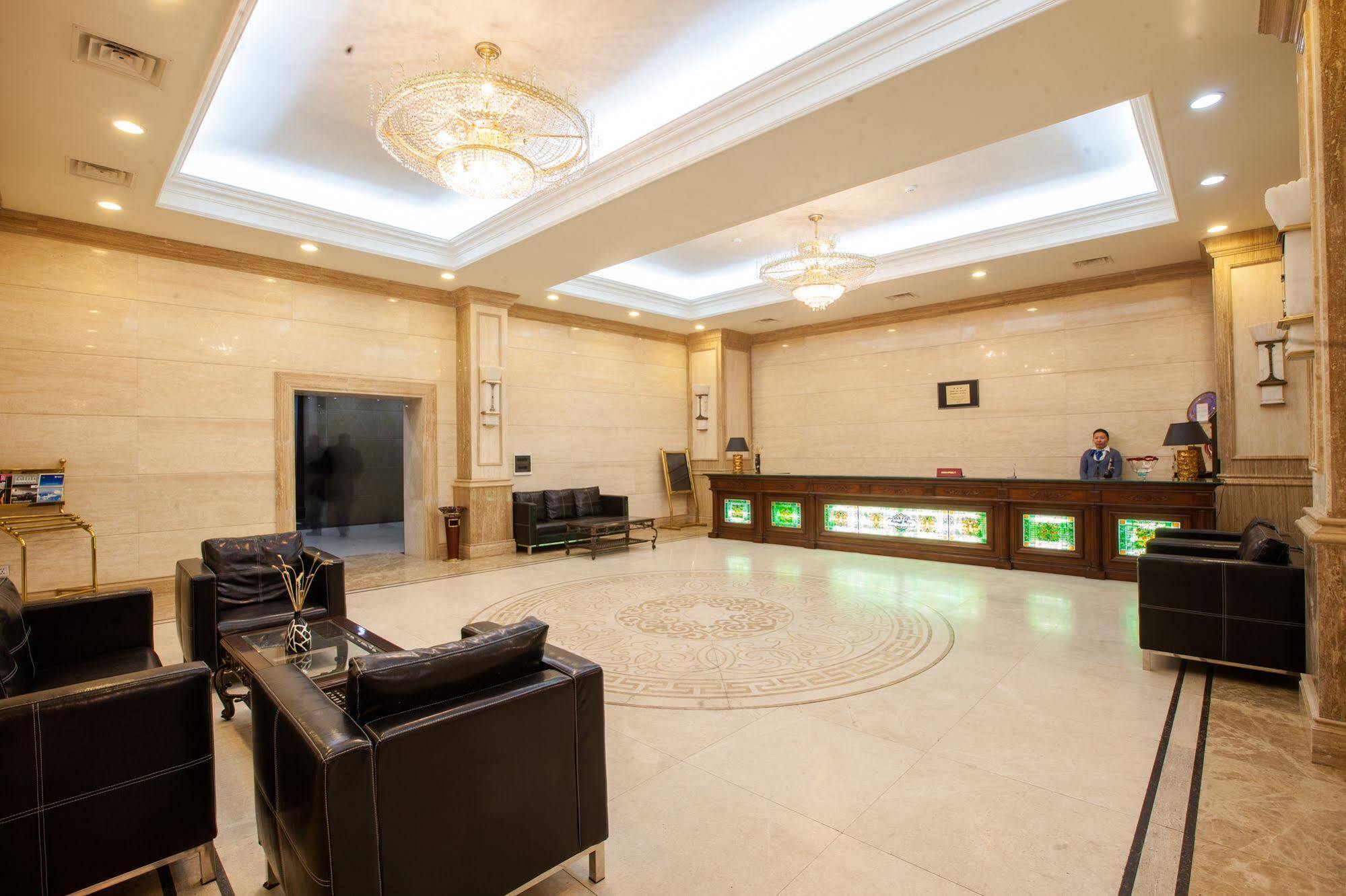 Bishrelt Hotel Ulaanbaatar Exterior foto